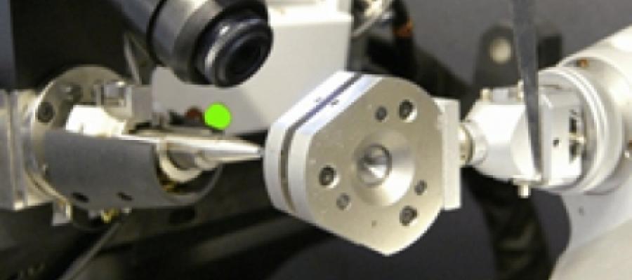 High pressure instrument