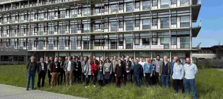 Photo of attendees of CECAM workshop