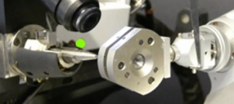 High pressure instrument