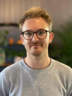 Headshot of alumnus Luke Britton