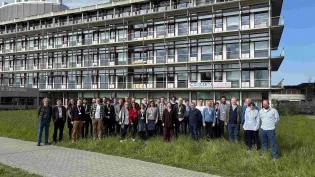 Photo of attendees of CECAM workshop