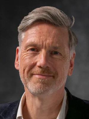 Headshot of Jason Love