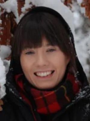 Headshot of Nicholle Bell